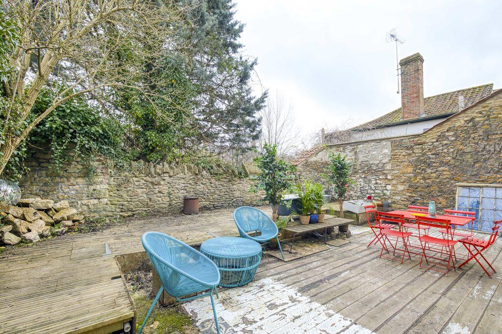 Additional image 19 of Unique 6 bedroom detached property on Bruton High Street