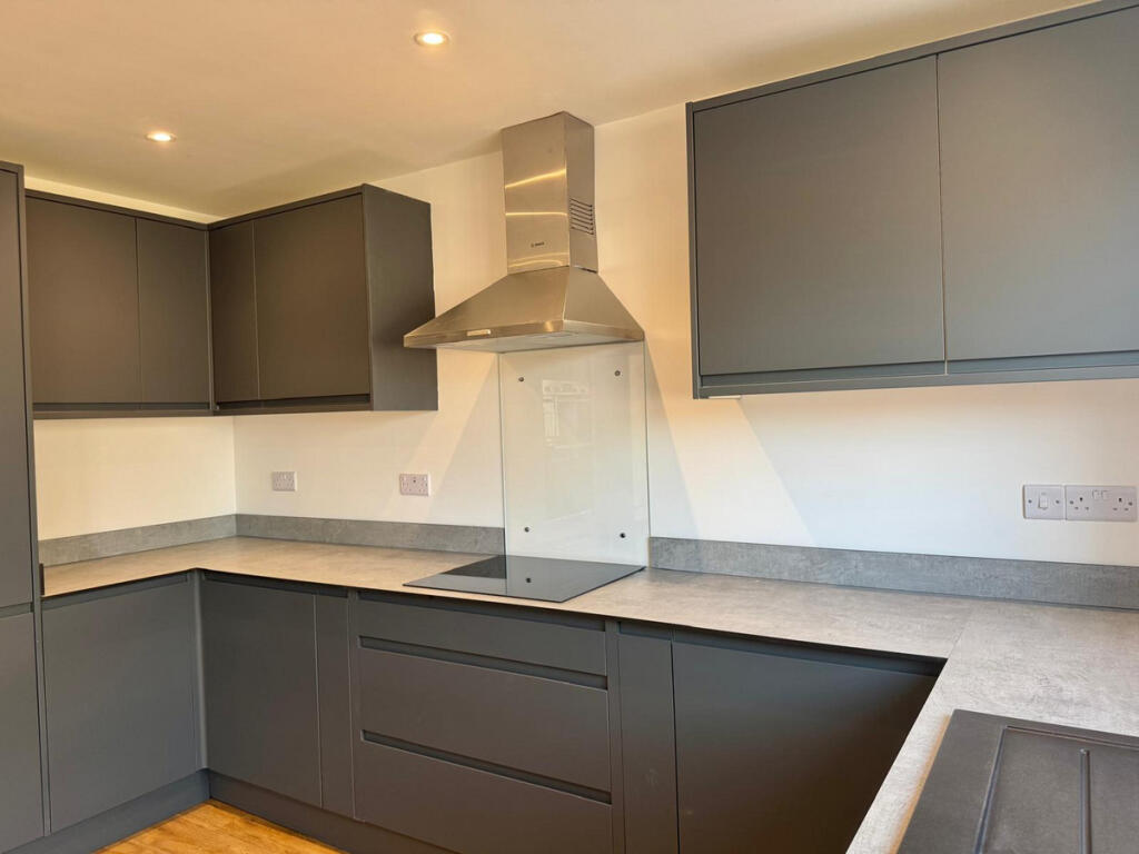 Broadweavers Close, Wincanton, BA9 photo 4