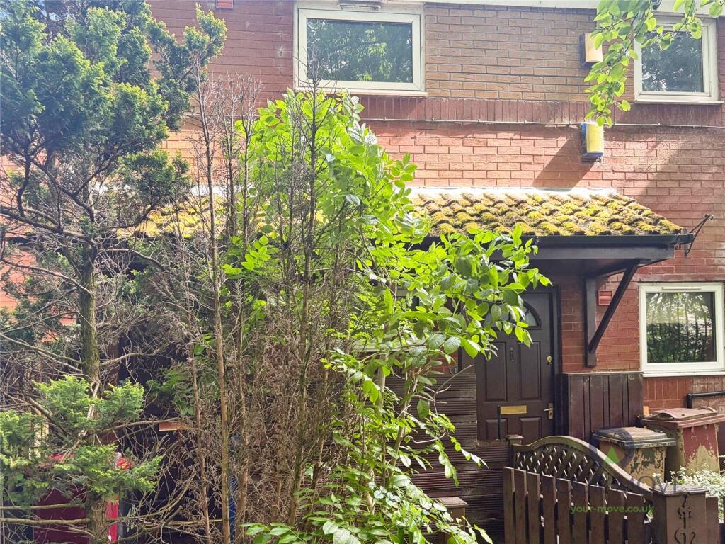 Apartment in Blackburn, Whinny Heights - View 2