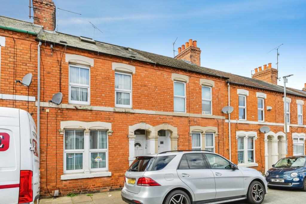 Main image of property: Oxford Street, Northampton, Northamptonshire, NN4