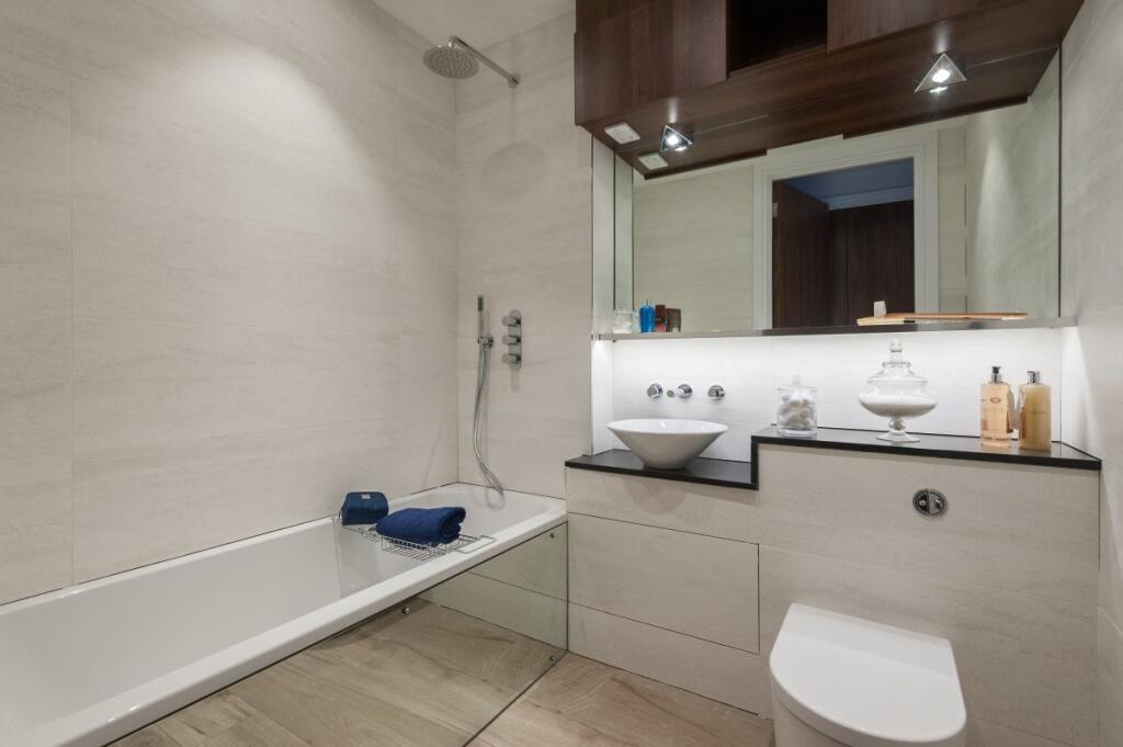 Apartment in Brighton, Round Hill - View 5