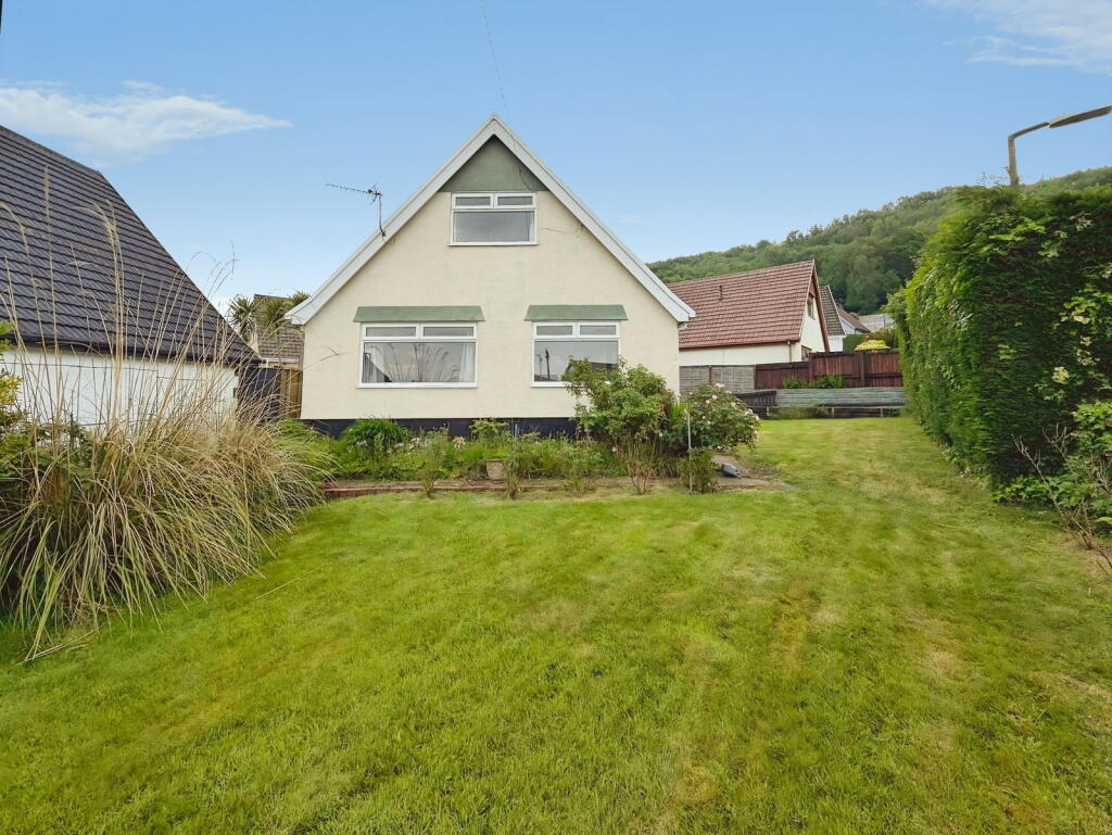 Main image of property: Graig-y-Coed, Penclawdd, Swansea, SA4 3RL