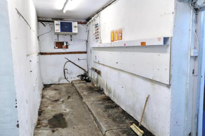 Abercarn Constitutional Club, Station Yd, Bridge Street, Abercarn, Newport, NP11 4SE