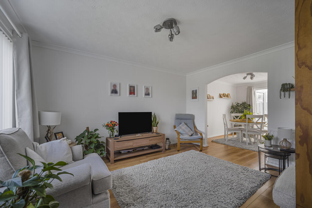 House in Cardiff, Thornhill - View 2