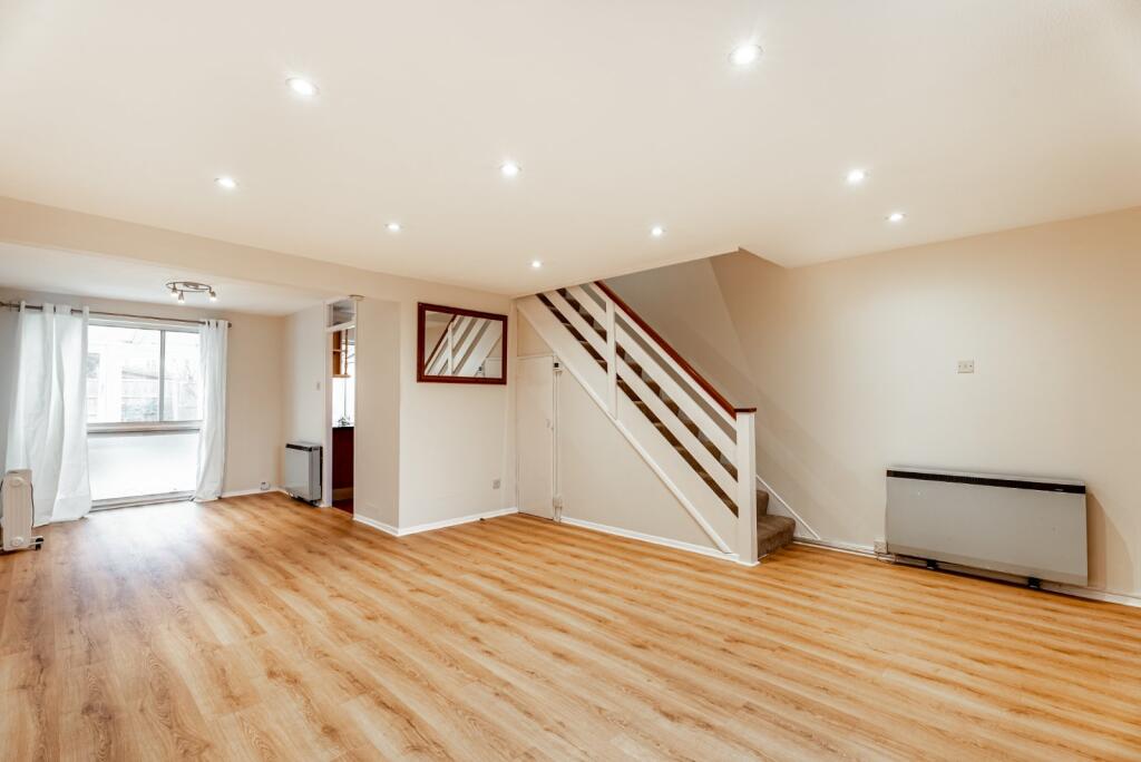 Additional image 2 of Pinewood Close, St. Albans, Hertfordshire, AL4