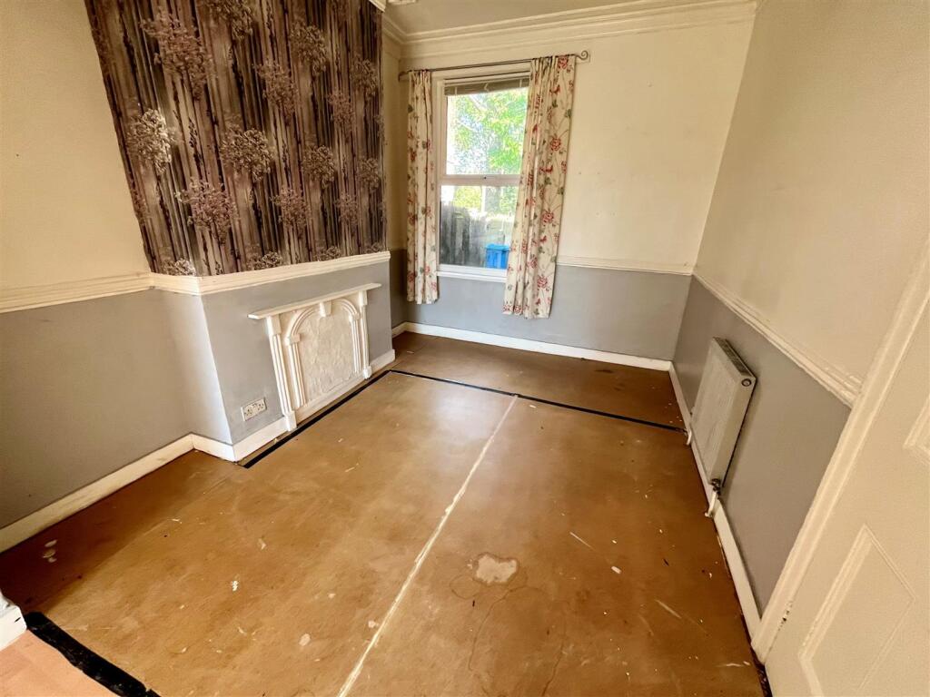 House in Hull, Kingston upon Hull - View 3