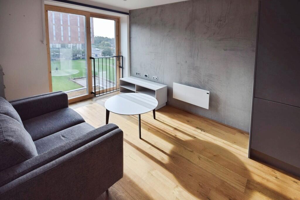 Apartment in Stoke-on-Trent - View 3