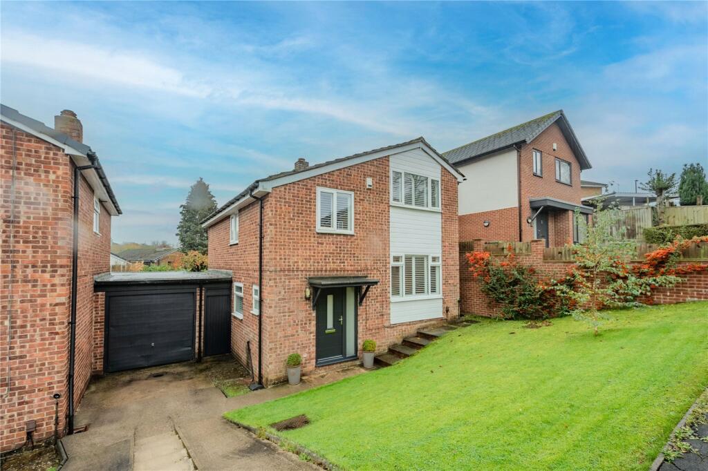 Main image of property: Elmete Walk, Oakwood, Leeds