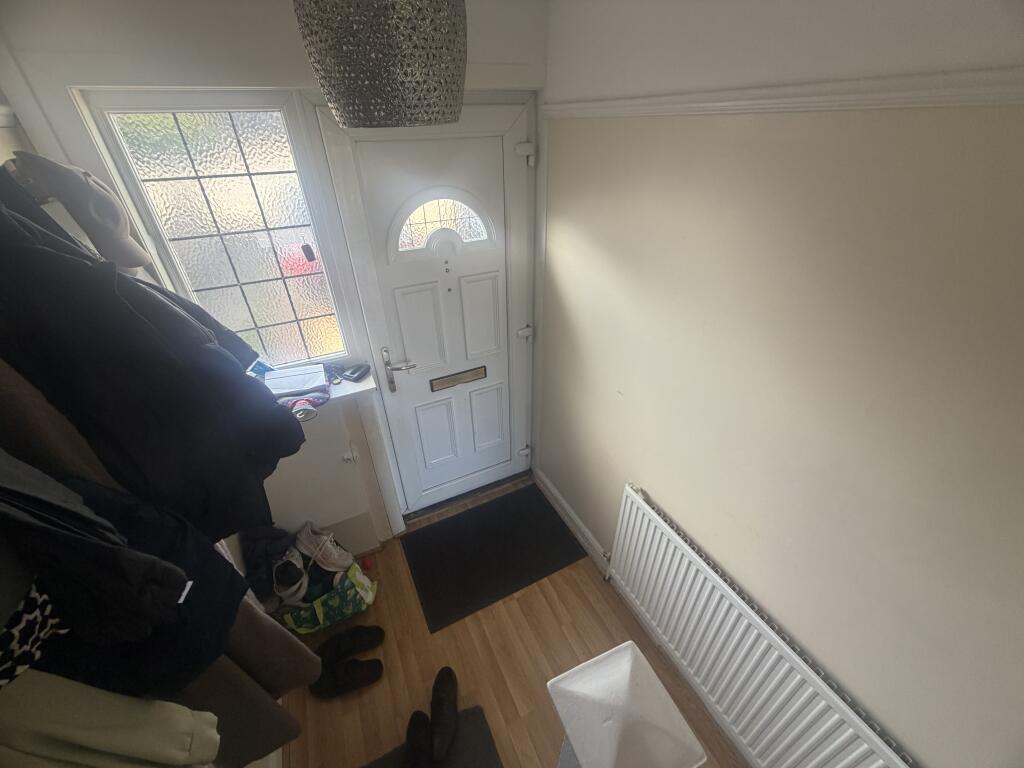 Main image of property: Poynters Road, Luton