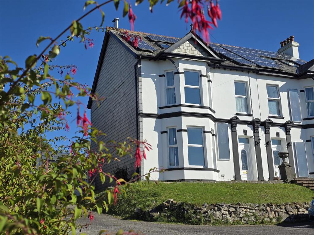 4-bed semi-detached on St. Anns Chapel, Gunnislake, £460,000