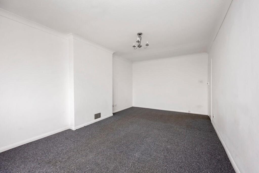 House in Hove, West Blatchington - View 5