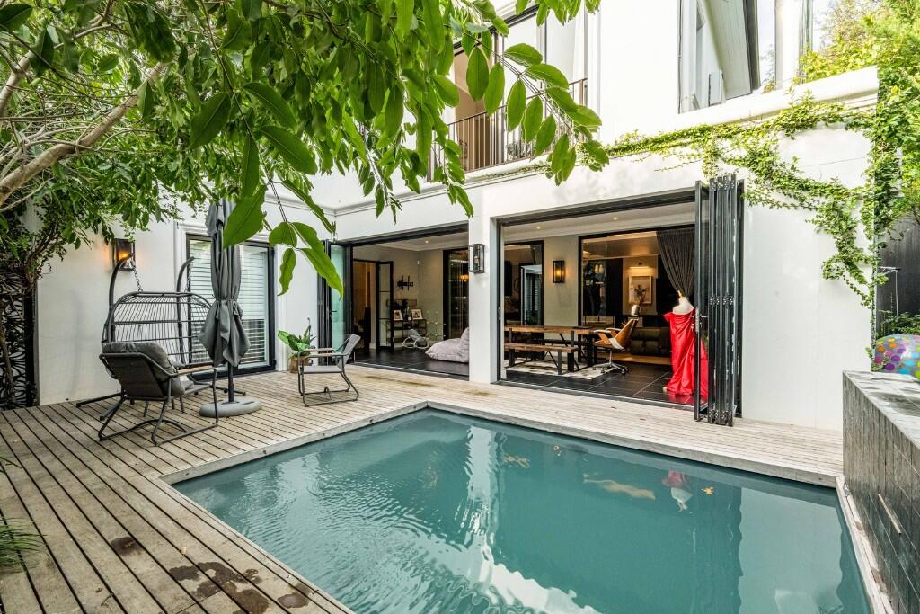 Main image of property: Upper Claremont, Cape Town, Western Cape