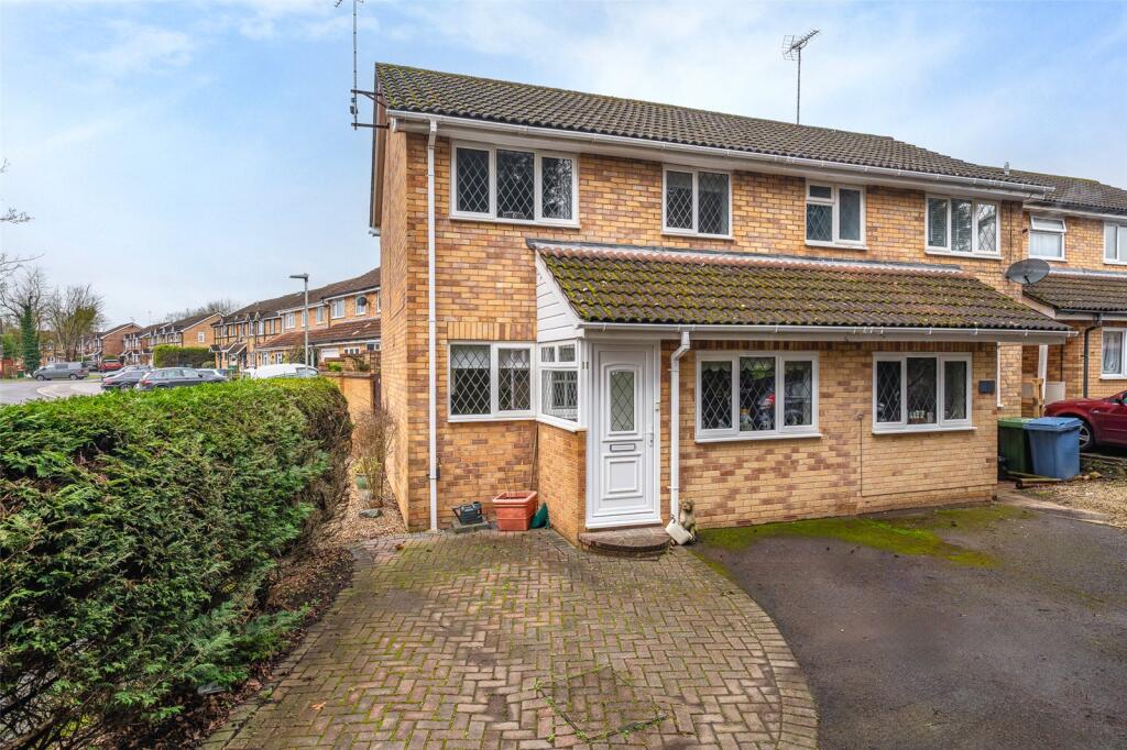 Main image of property: Simmonds Close, Bracknell, Berkshire, RG42