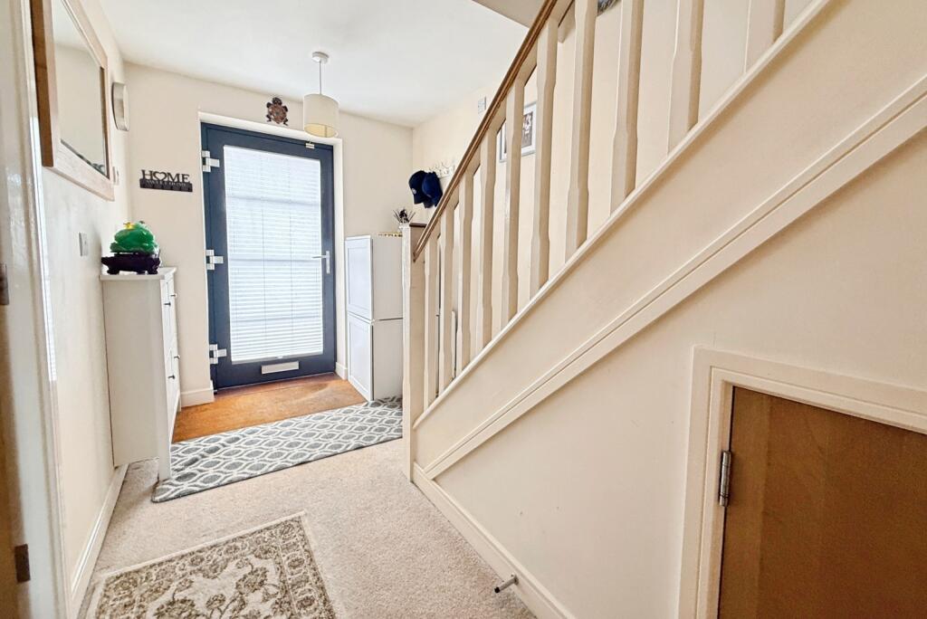 House in Rushmoor, Farnborough Business Park, Farnborough - More