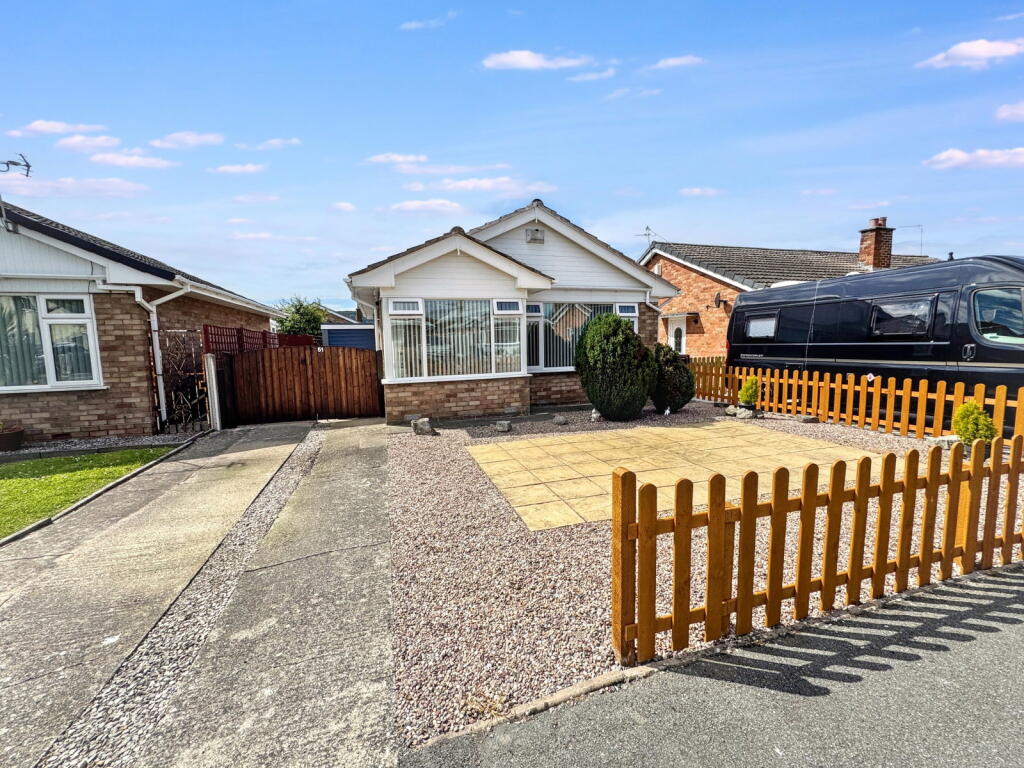 Main image of property: Lon Y Gors, Pensarn, Conwy, LL22 7RU