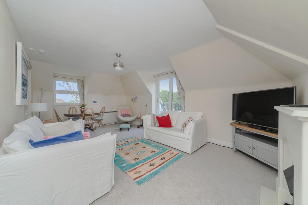 Delves Close, Ringmer, BN8 photo 3