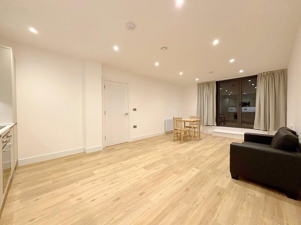 Main image of property: Farnborough Road, Farnborough, Surrey, GU14