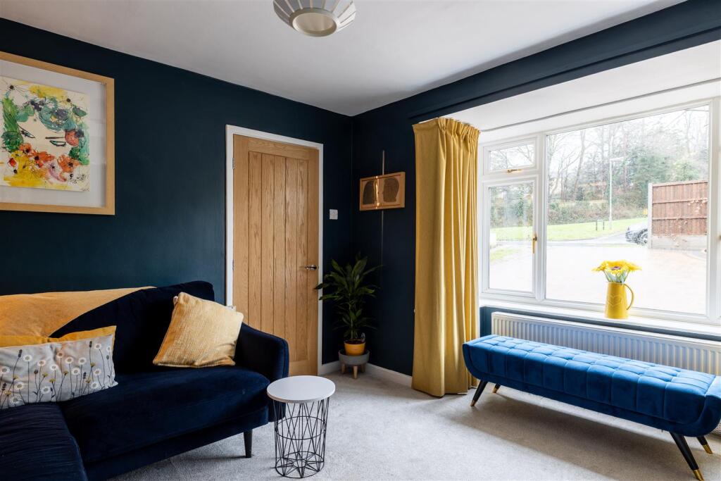 House in Reigate and Banstead, Surrey - View 6