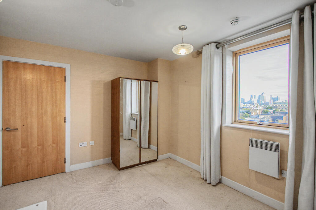 Apartment in London - More