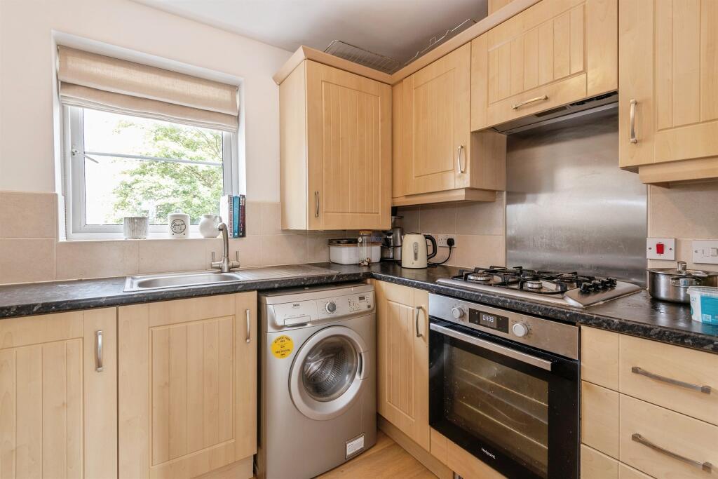 Apartment in Norton Fitzwarren, Somerset - View 4