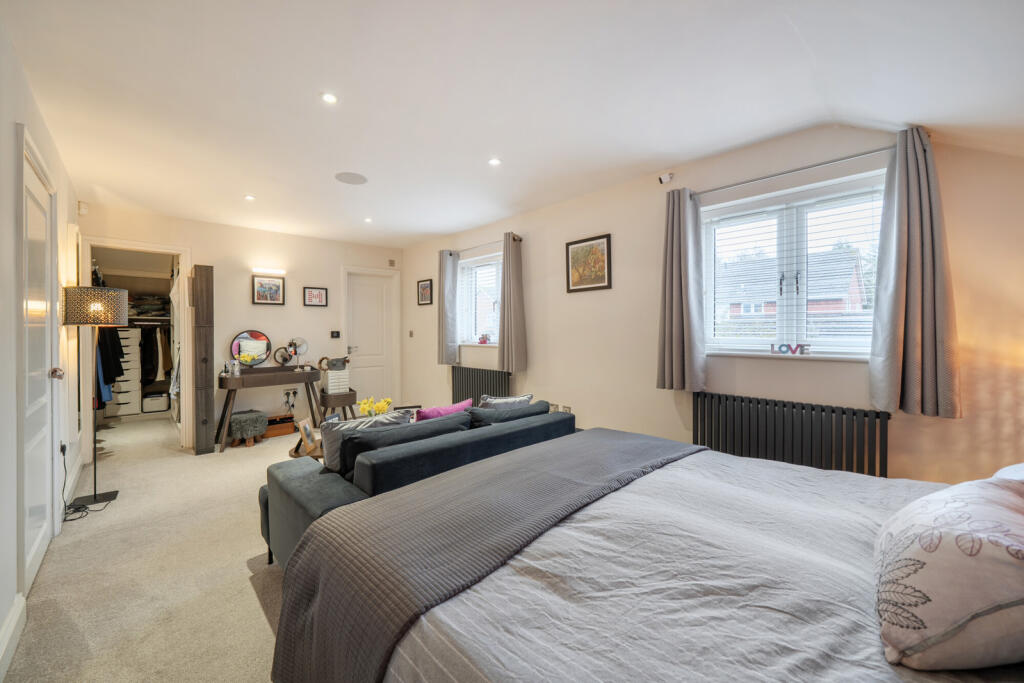 House in London, Ickenham - View 5