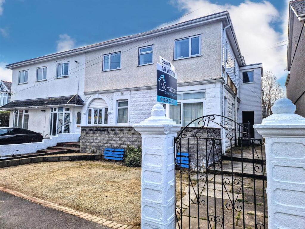 Main image of property: New Road, Porthcawl