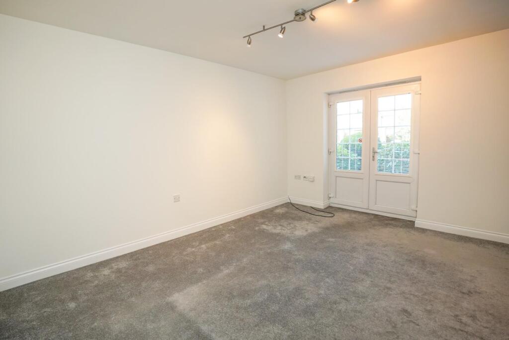 Apartment in Warrington - View 5