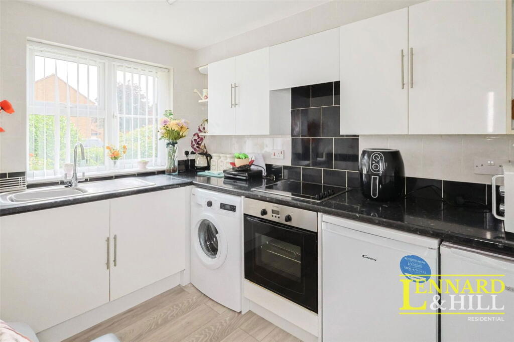Priestly Court, Palmers Drive, Grays, RM17 5RX photo 4