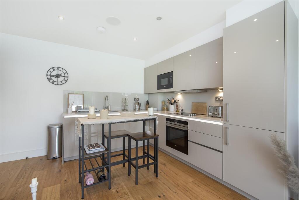 Additional image 4 of Luton Road, Harpenden