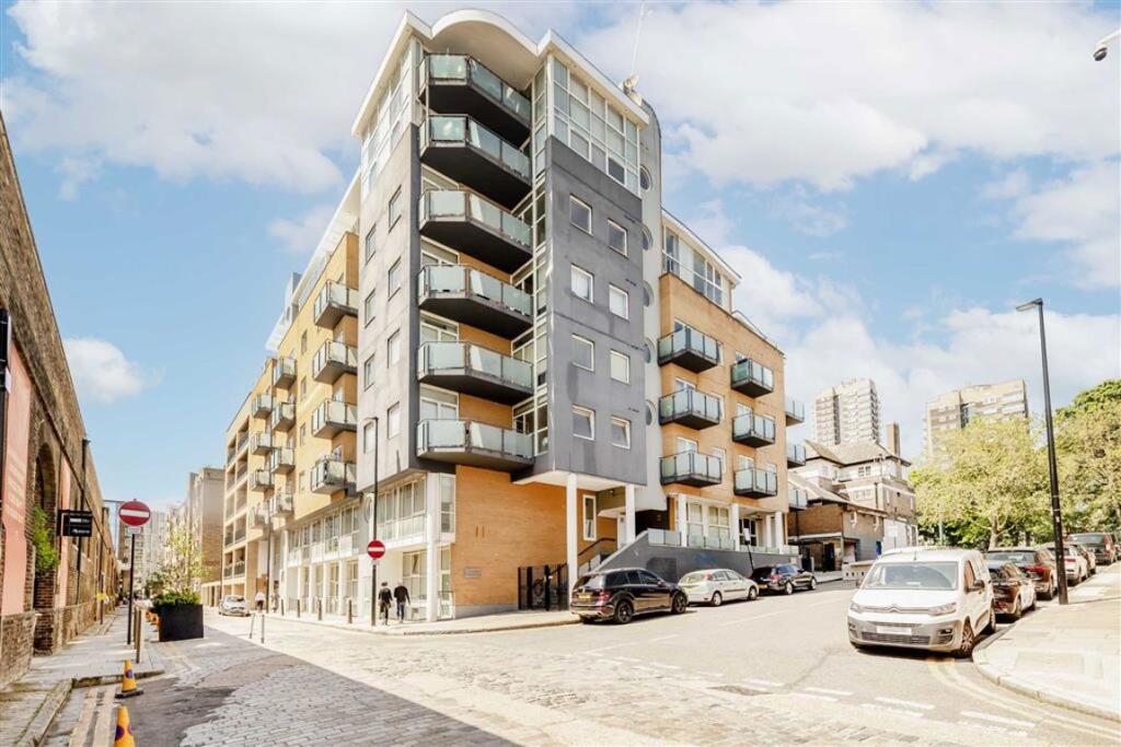 Main image of property: Artichoke Hill, Wapping