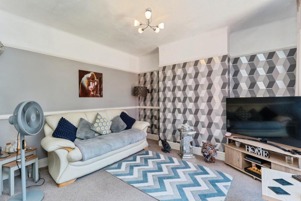 House in Flintshire, Holywell - View 4