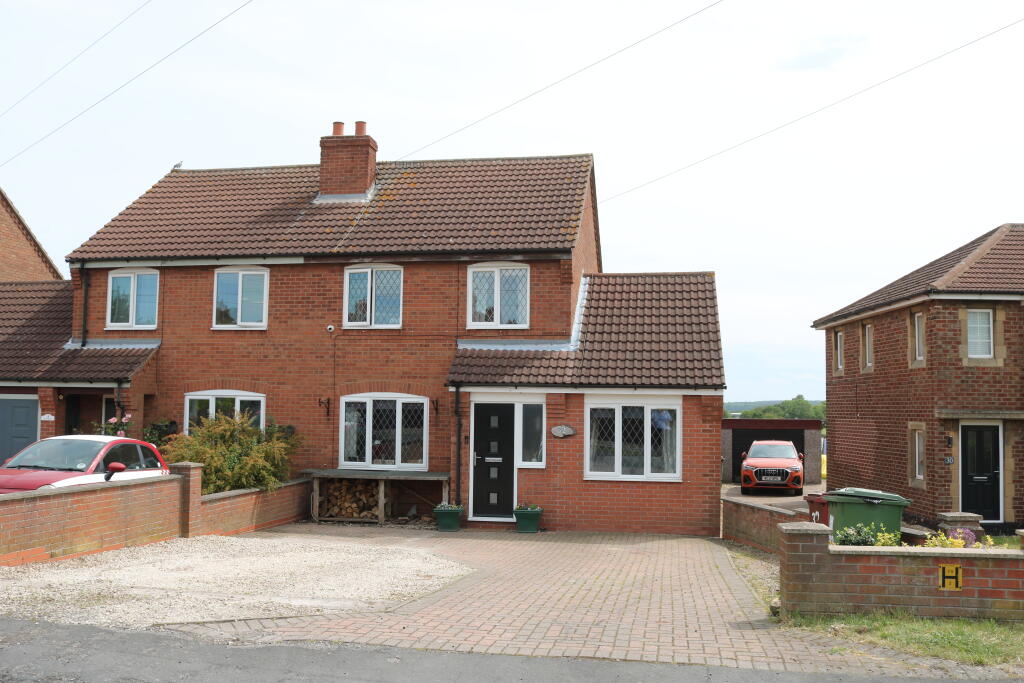 Main image of property: 32, Epworth Road, Owston Ferry, North Lincolnshire, DN9 1AX