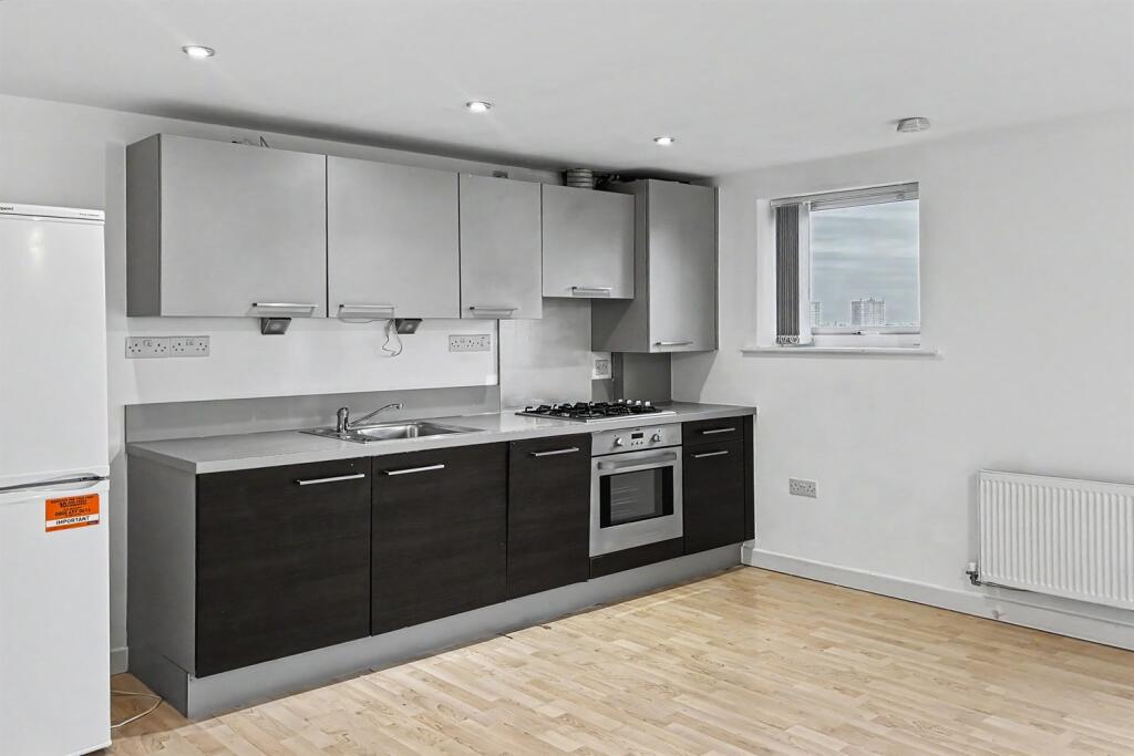 Apartment in Birmingham, Calthorpe Fields - View 2