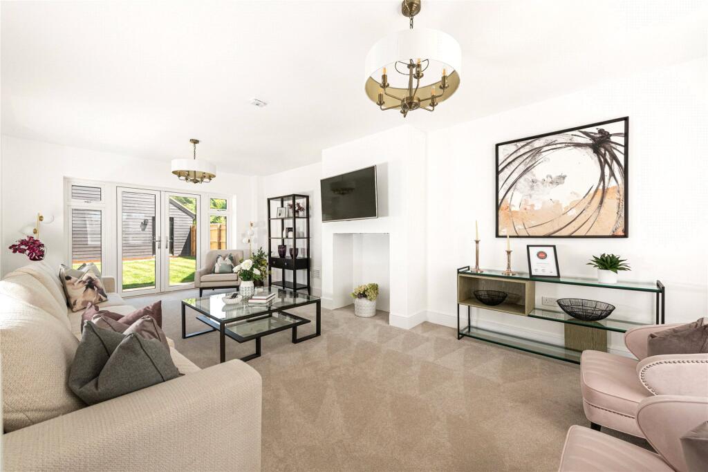 Brogan Place, Dinton, Aylesbury, Buckinghamshire, HP17 photo 2