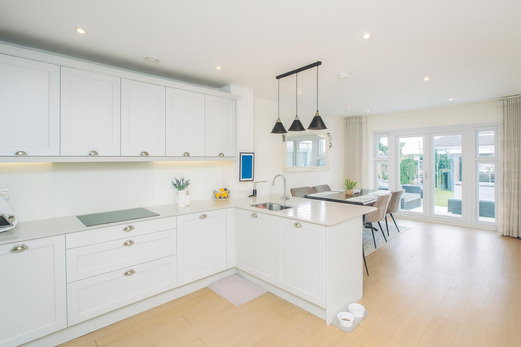 House in Reading, Green Park Village, Southcote - View 2