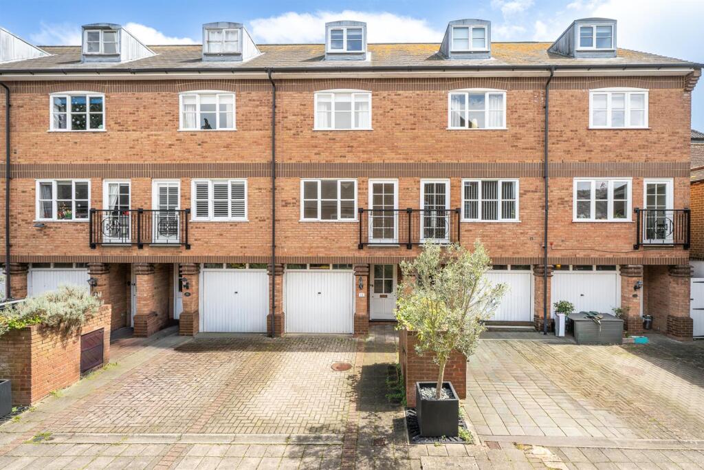 Main image of property: Bowes Lyon Mews, St. Albans