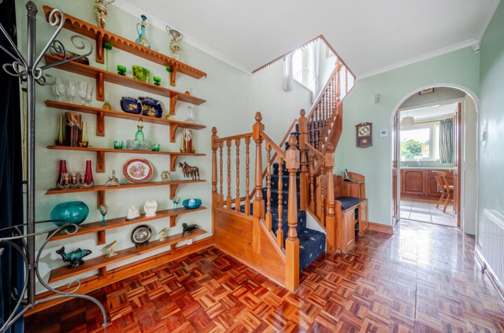 House in Nottingham, Bramcote - More