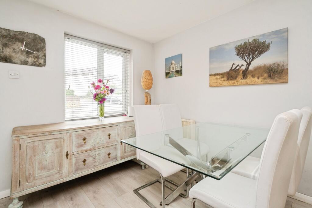 House in Truro, St. Enoder - More