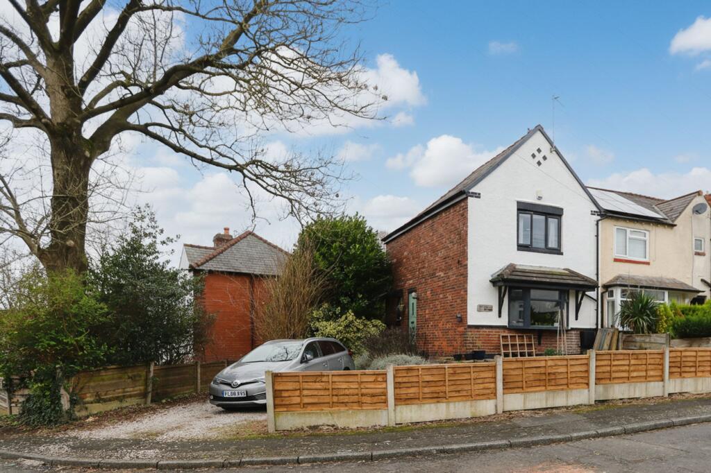 Main image of property: Langley Grove, Prestwich, M25