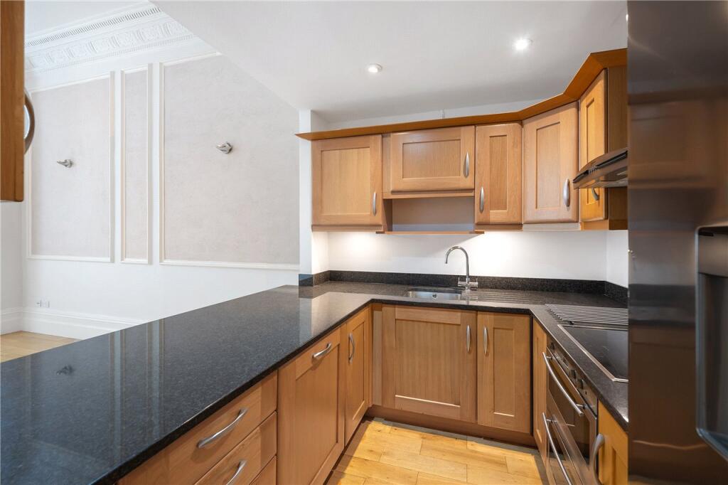 Apartment in London, South Kensington - View 4