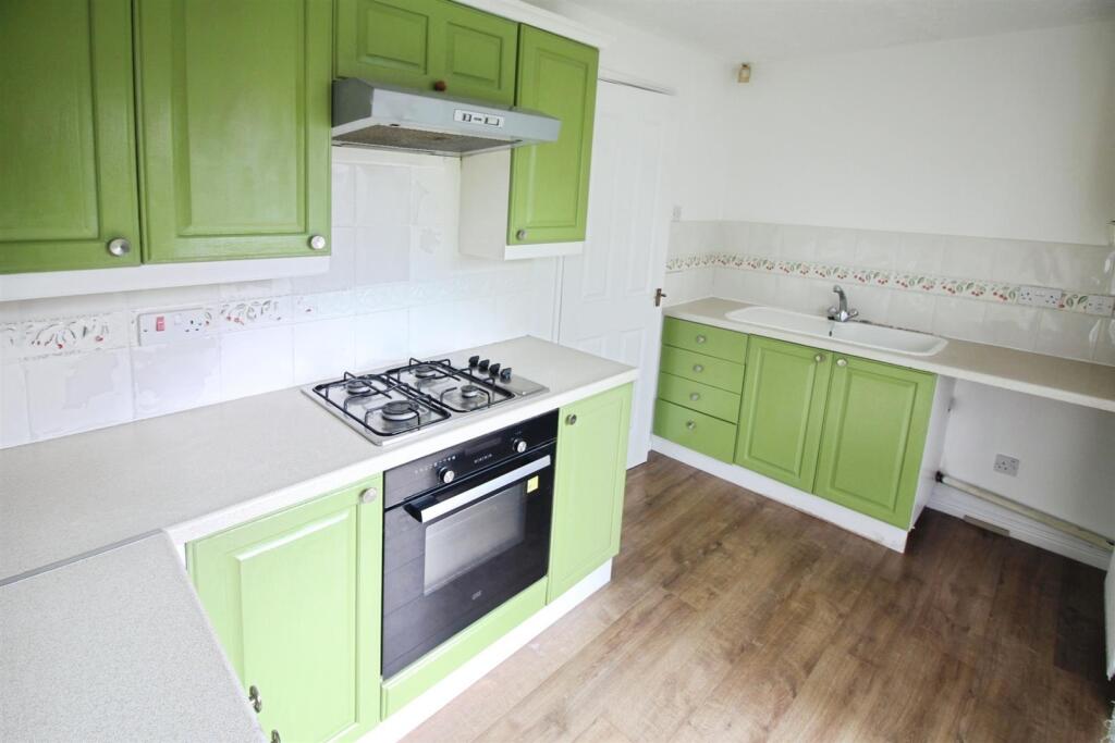 Raylands Lane, Middleton, Leeds photo 4