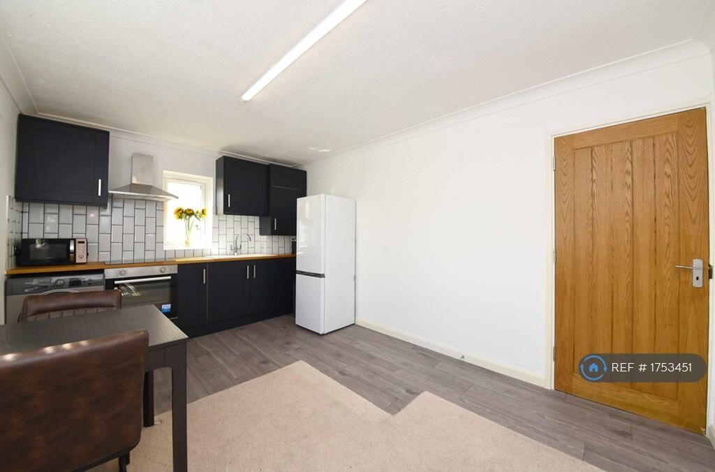 Apartment in London - View 3
