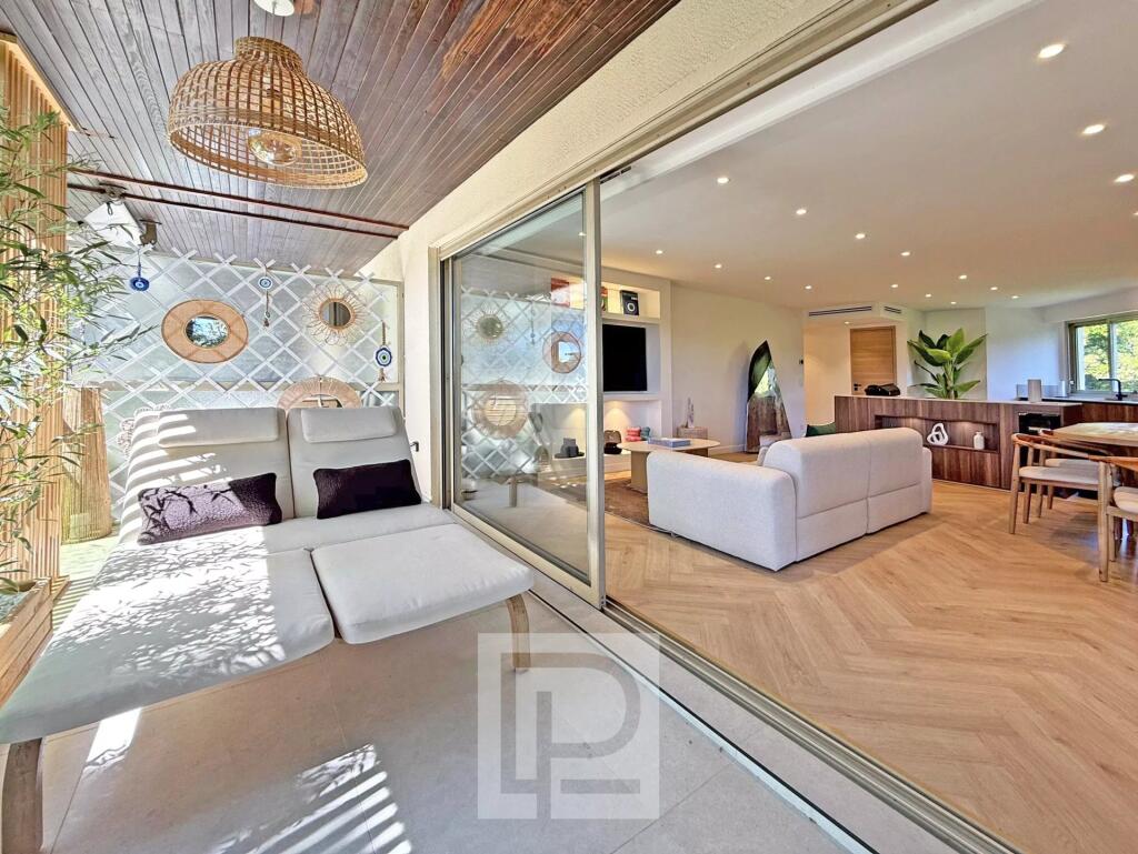 Main image of property: Provence-Alps-Cote d`Azur, Alpes-Maritimes, Cannes