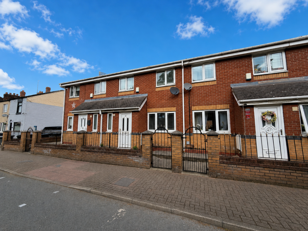 Main image of property: Halton View Road, Widnes, Cheshire, WA8