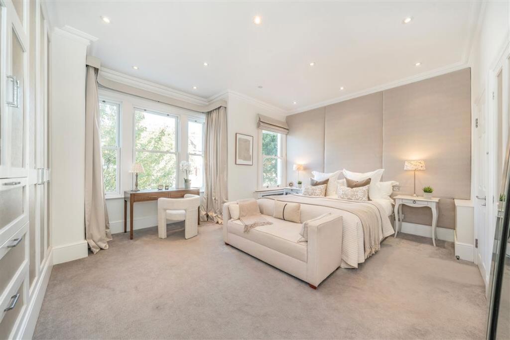 House in London - View 4