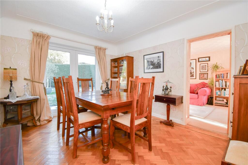 Dee Park Close, Heswall, Wirral photo 4
