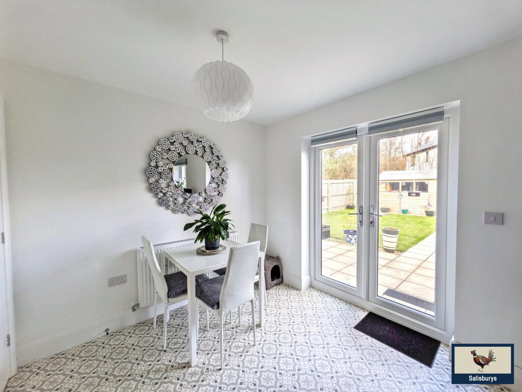 Honeysuckle Drive, Tavistock, PL19 photo 4