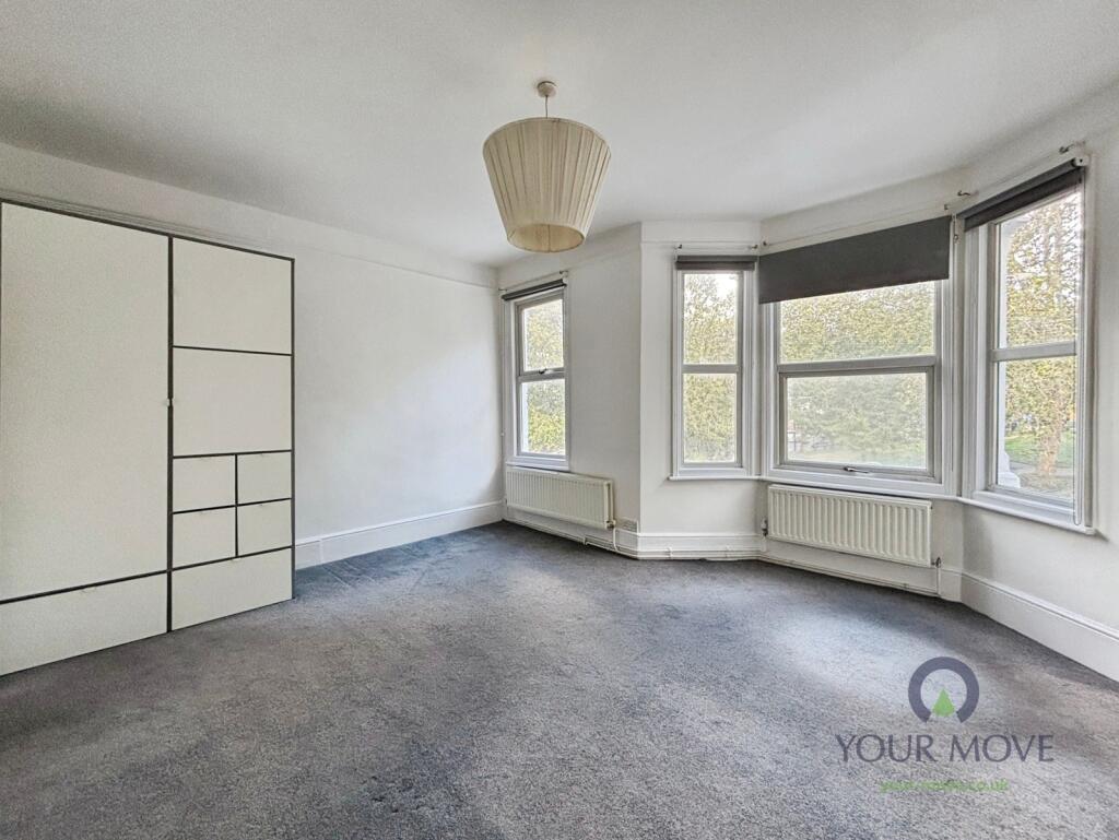 House in London - View 3