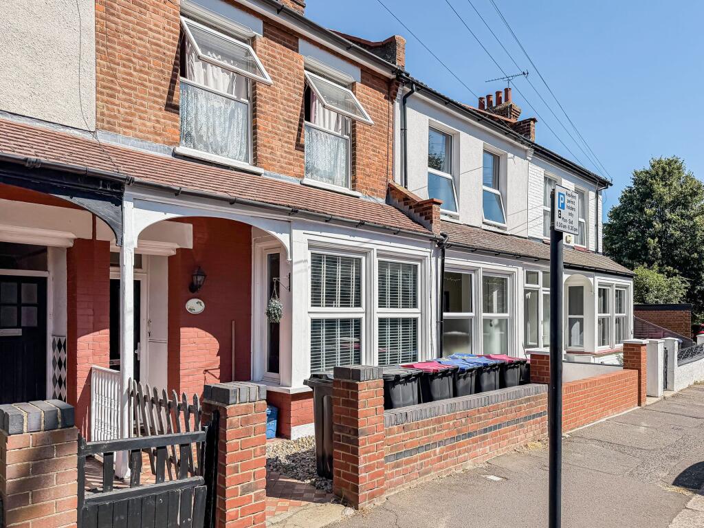 Main image of property: Sweyne Avenue, Southend-On-Sea, SS2