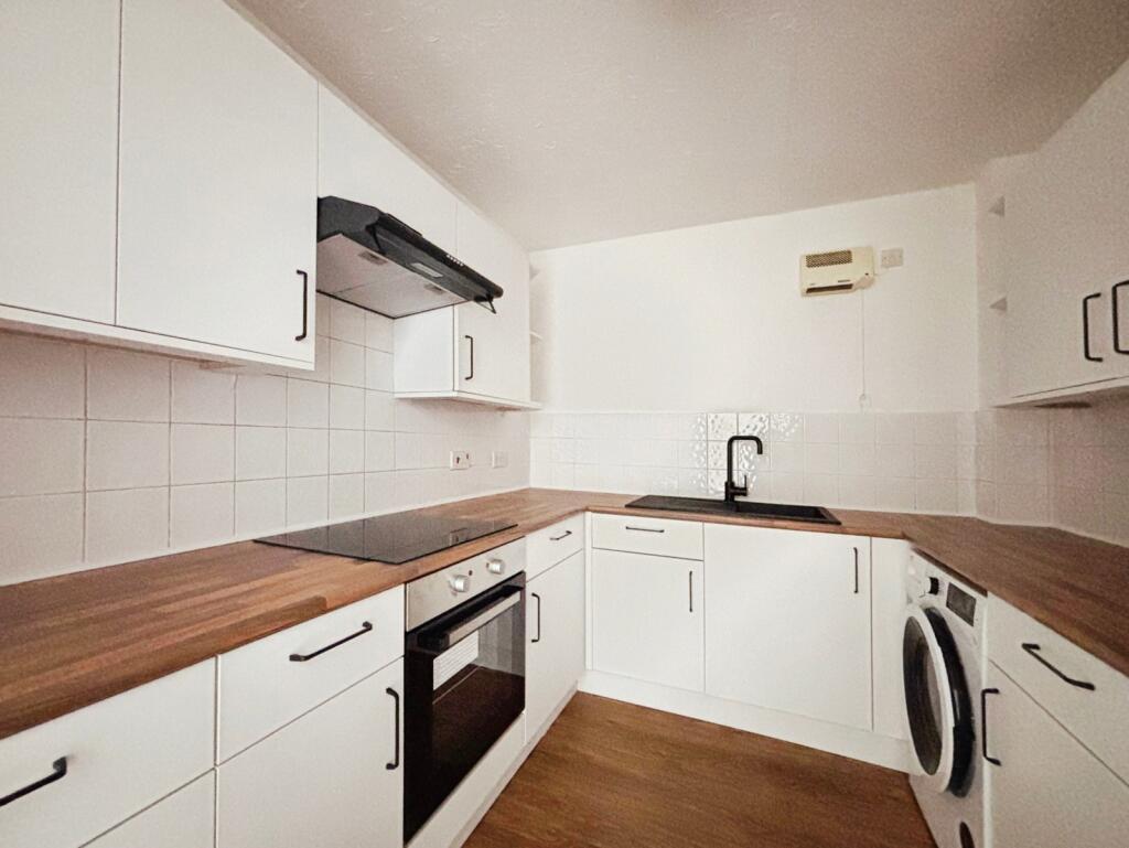 Morel Court, Cardiff Bay, Cardiff photo 4